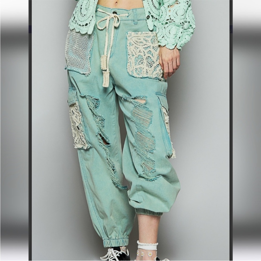 POL Mint Green Distressed Cargo Pants with Lace Accents Small
